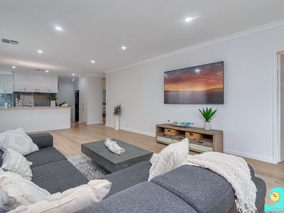 5 Chrysler Approach, Yanchep