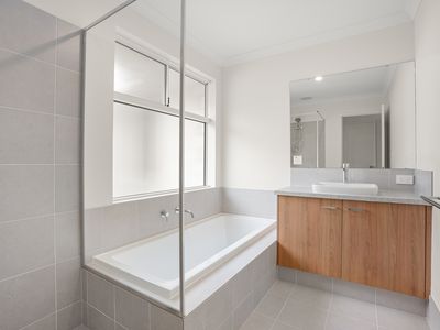 16 Minjary Loop, Baldivis
