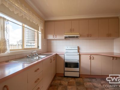 unit 3 / 23 Balblair Street, Guyra