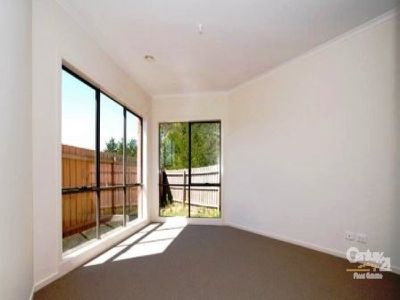 3 / 30 Simon Court, Hampton Park