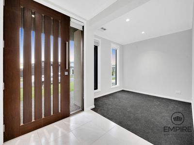 5 Herens Road, Clyde North