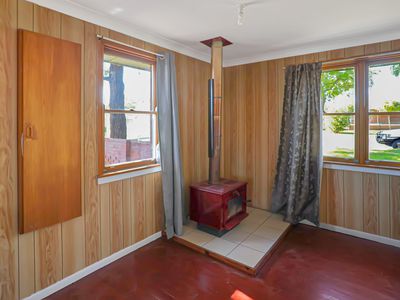 22 Holloway Street, Forbes