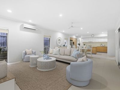 14 Barrington Crescent, Wakerley