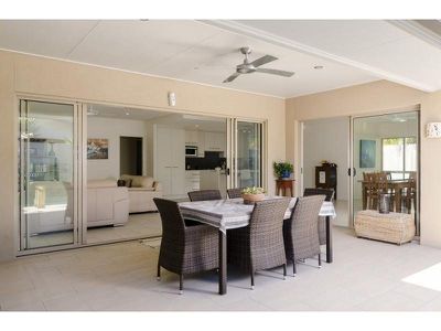 7 Oakleaf Close, Tewantin