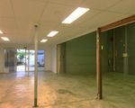 Unit 2, 3 and 4  / 18  Tectonic Crescent , Kunda Park