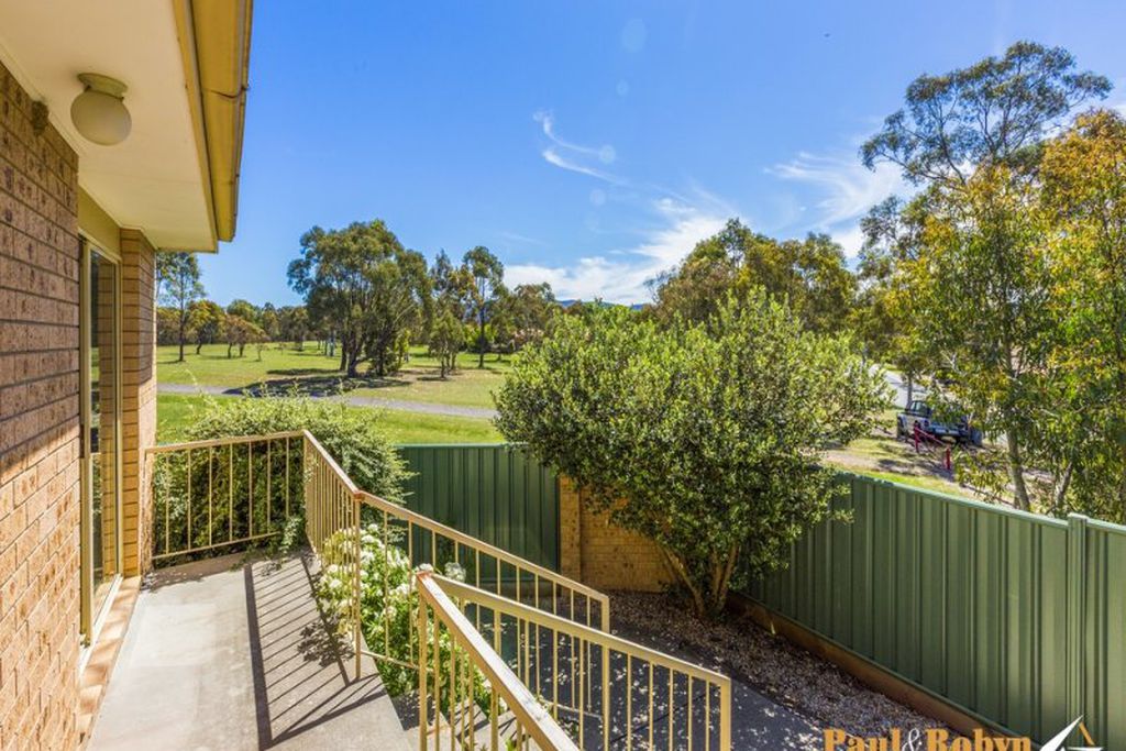 1 / 17 Derrington Crescent, Bonython