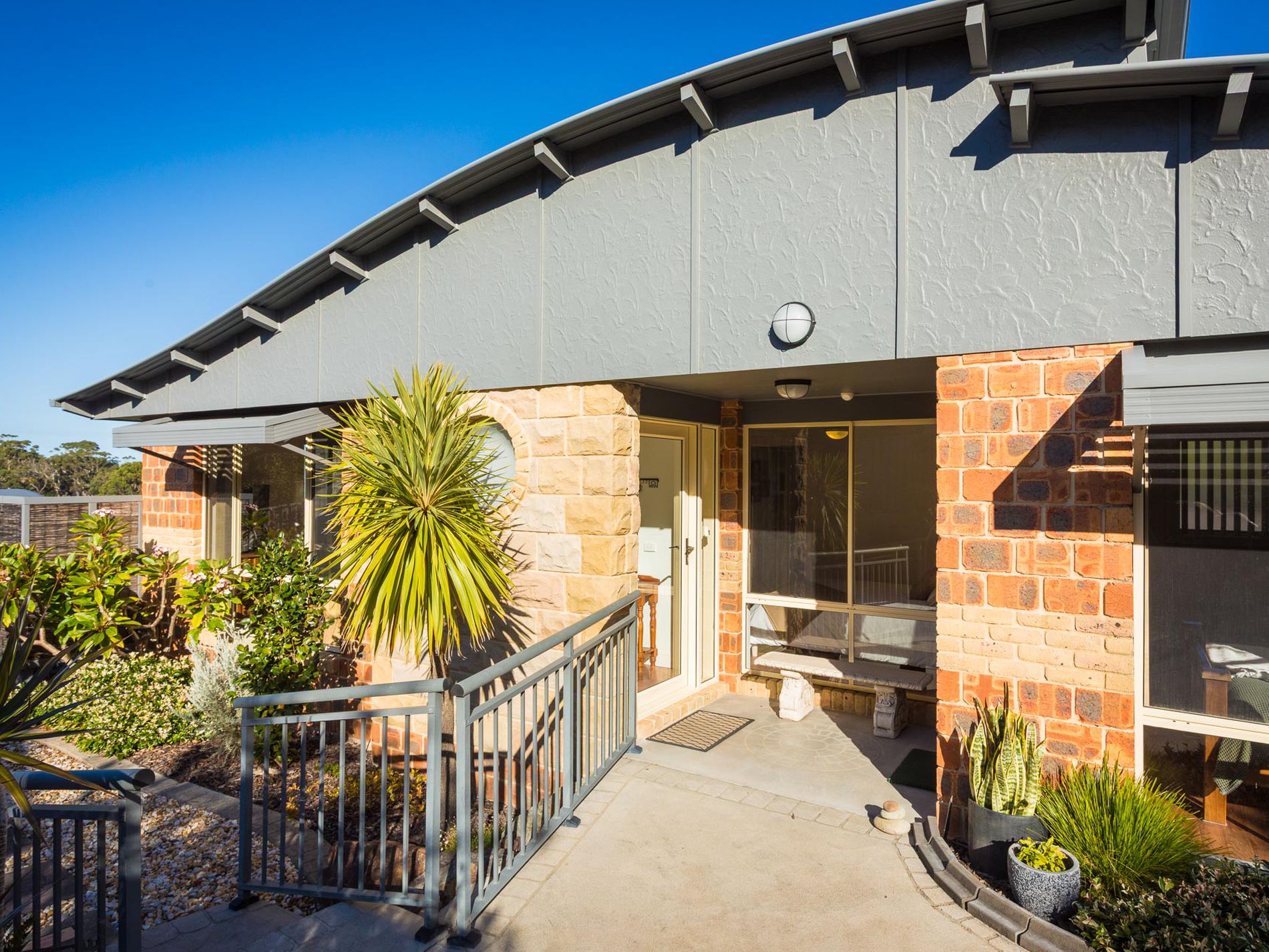 10B Elizabeth Parade, Tura Beach - Thumbnail 3