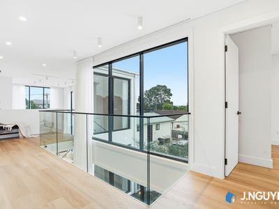 8 Lister Avenue, Cabramatta West