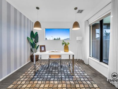 27 Strikeline Crescent, Clyde North