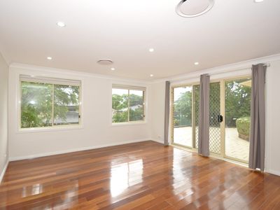 19 Downing Street, Epping
