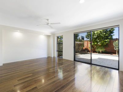 2 / 21 Mason Street, Southport