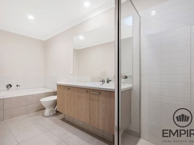 3 Vendeen Walk, Clyde North