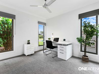 1 Jordan Close, Urangan