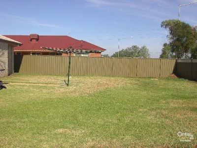 2 Cardiff Arms Avenue, Dubbo