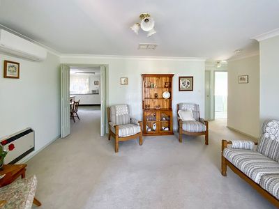 4 / 18 Regent Street, Forbes
