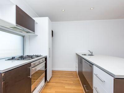 10/159 Labouchere Road, Como