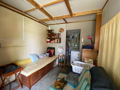 9 Gail Street, River Heads