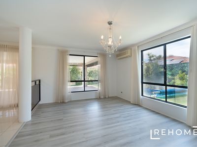 15 THURLOE WAY, Canning Vale