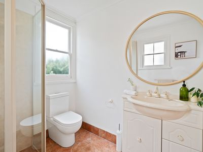 15 Woodbridge Hill Road, Woodbridge