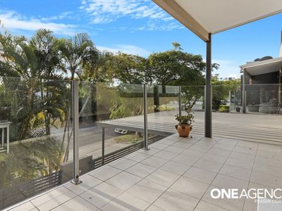 1 / 19 King Street, Urangan