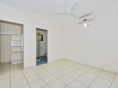 5 Nayler Court, Farrar