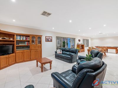 9 Iris Court, Coodanup