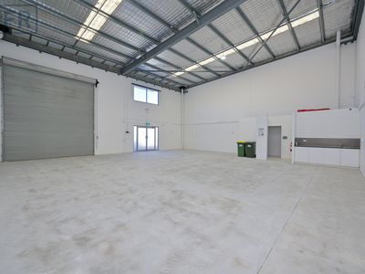 2 / 5 Parkes Street, Cockburn Central