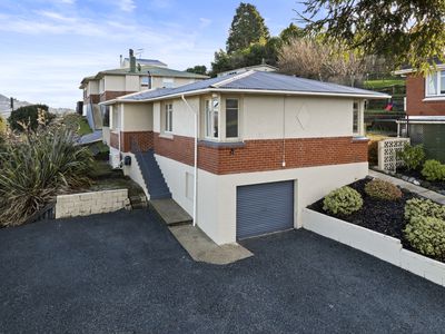 13 John Street, Abbotsford