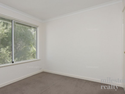2 / 13 Helm Street, Mount Pleasant