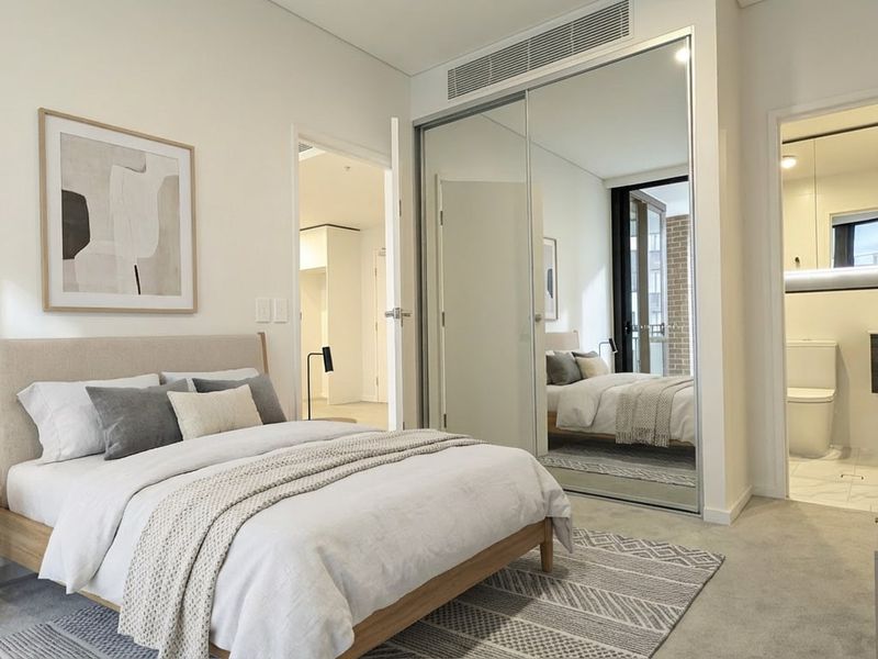 A304 / 661 Victoria Road, Melrose Park