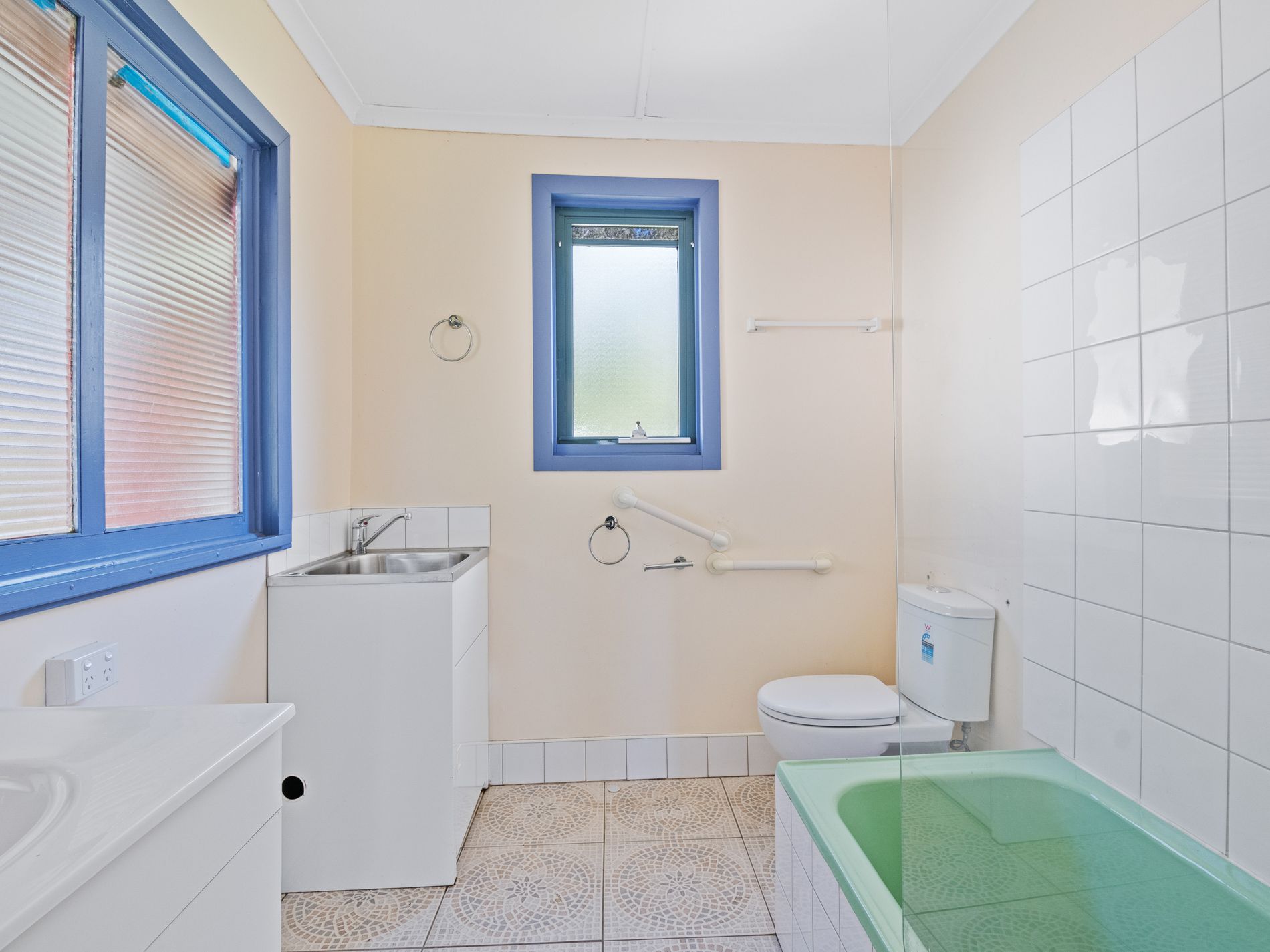 230 Randalls Bay Road, Randalls Bay