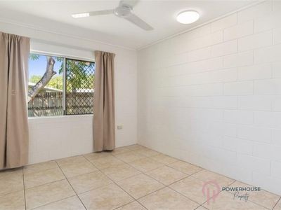 4 Avocado close, Manoora