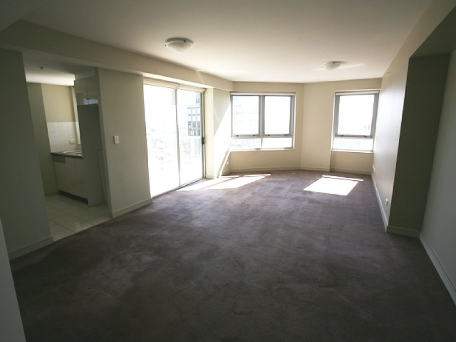 2704 / 77-81 Berry Street, North Sydney