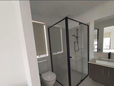 10 Growth Drive, Weir Views