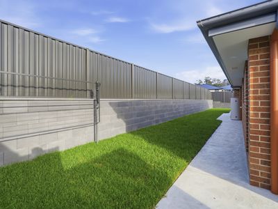1 / 5 Thorne Avenue, Legana