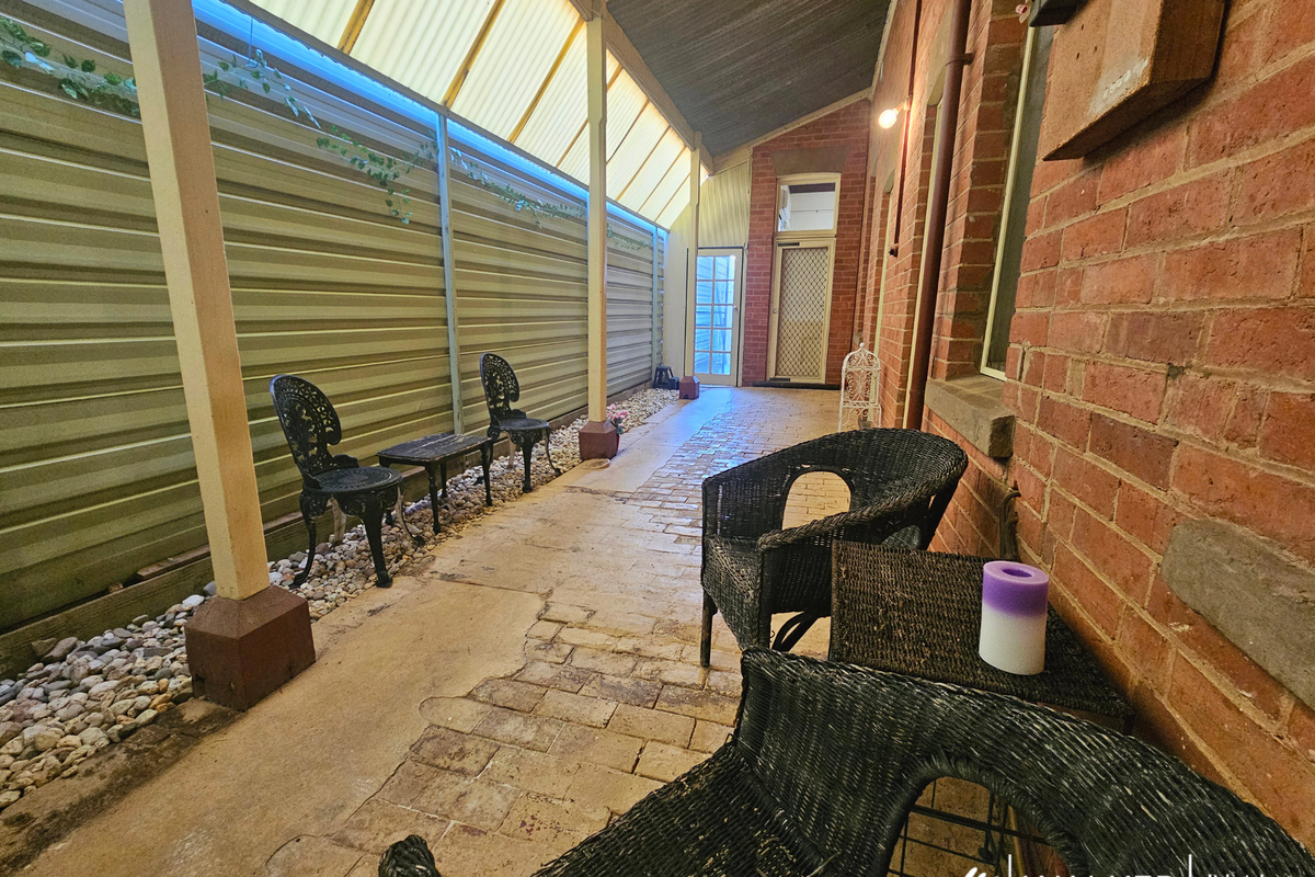 209 & 209A Allan Street, Kyabram