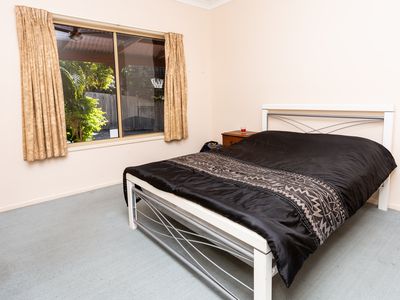 1 & 2 / 13 Eshelby Drive, Cannonvale