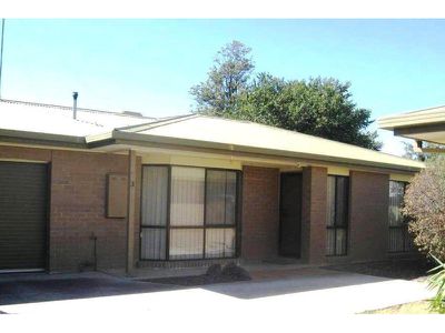 3 / 10 Wilson Street, Horsham