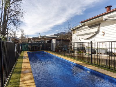 2 Simmonds Street, Mount Beauty