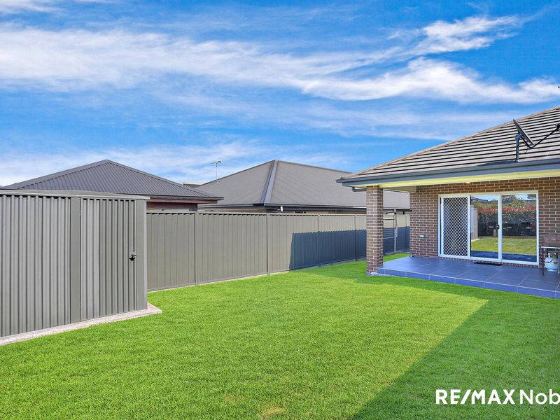 48 Long Bush Rise, Cobbitty