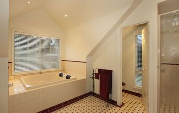 7 Valley Drive, Beaconsfield Upper