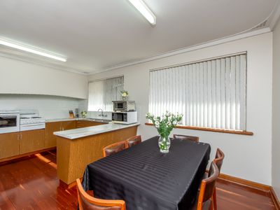 449 Grand Promenade, Dianella