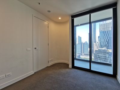 2409 / 105 Clarendon Street, Southbank