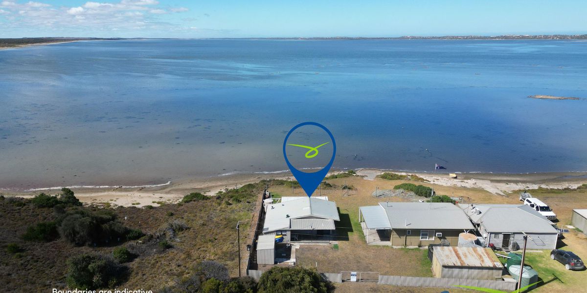 Coorong shack - Absolute Coorong waterfront