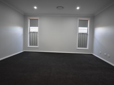 31 Amadeus Avenue, Dubbo