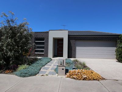 2 Grebe Court, Lara