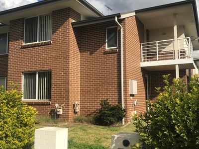 5 Hollyoake Circuit, Bardia