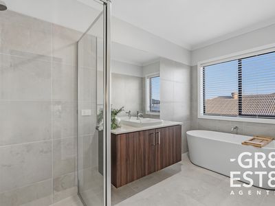 14 Ryder Street, Cranbourne