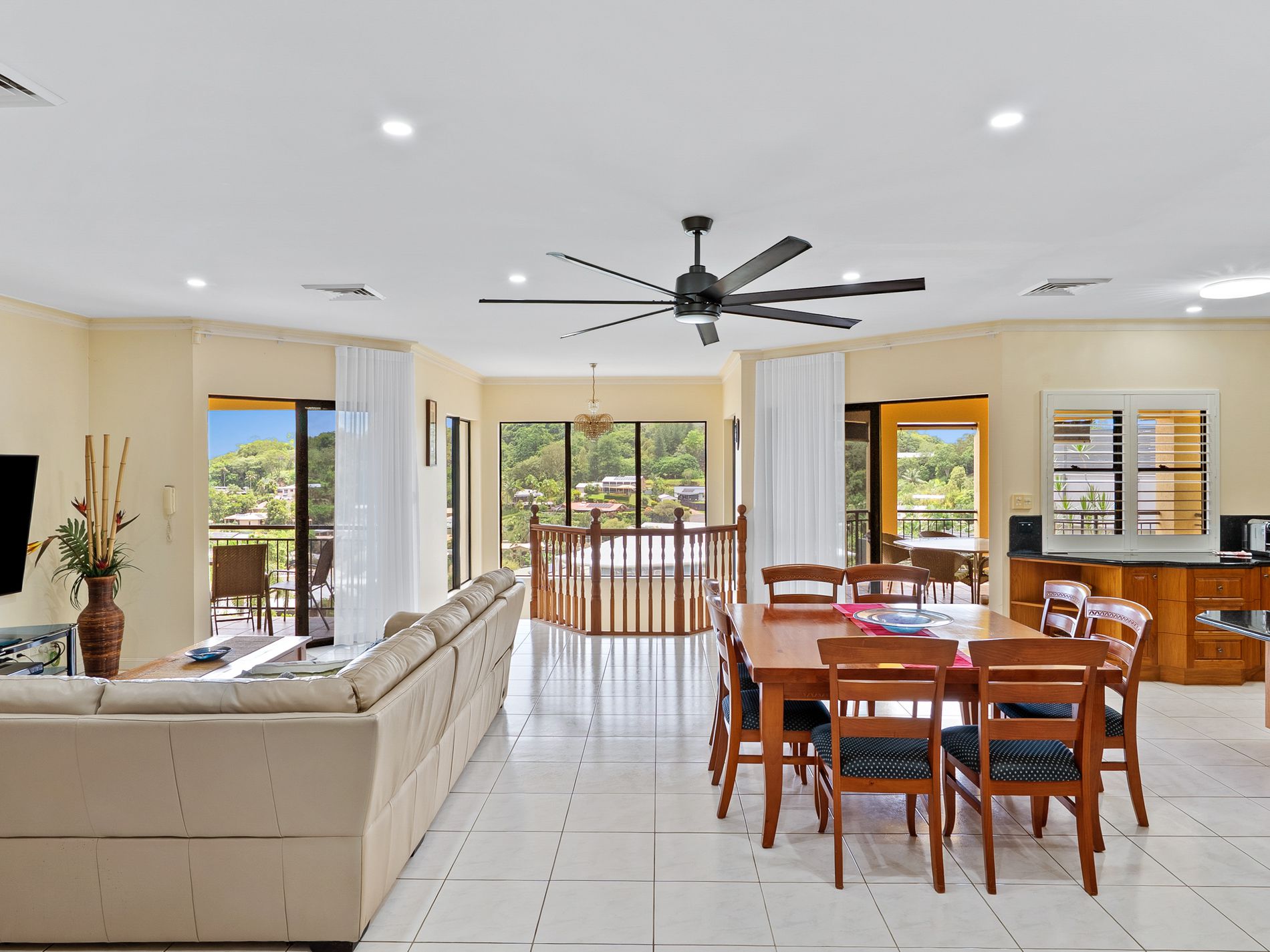 22 Pheasant Street, Bayview Heights