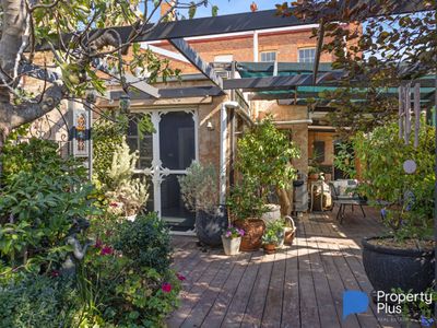 100 Railway Road, Elmore
